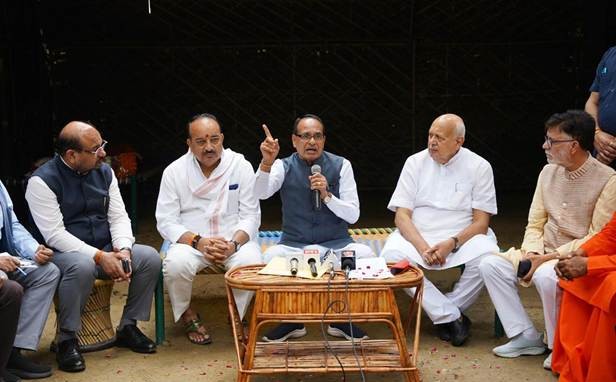 UP poised to emerge as major hub for premium fruit production, exports: Shivraj Singh Chouhan
