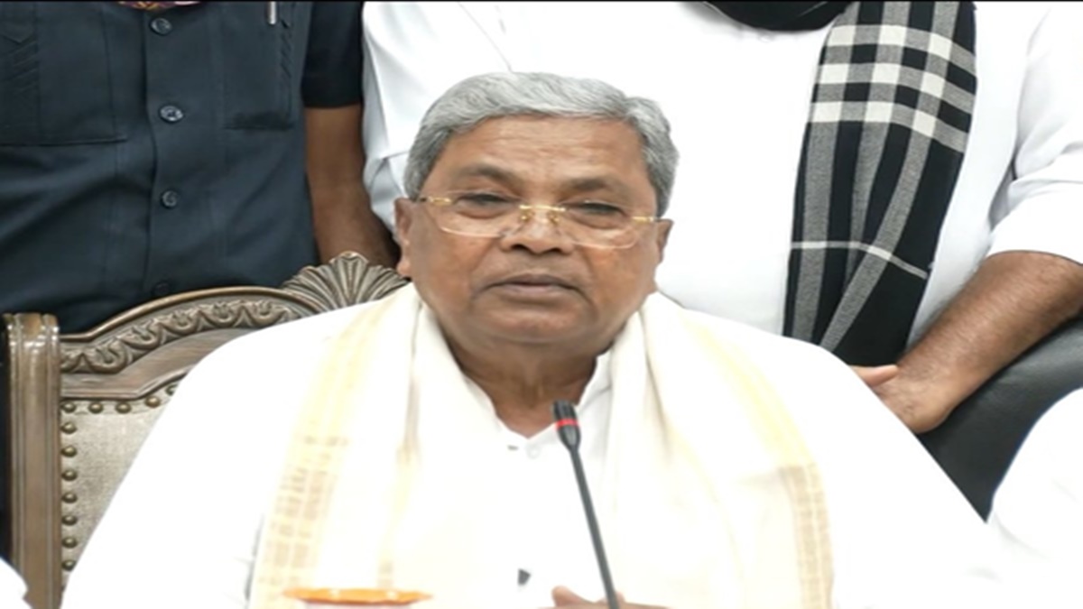 कर्नाटक में सियासी संकट पर विराम, सिद्धारमैया ने हाईकमान के आदेश पर दिया इस्तीफा