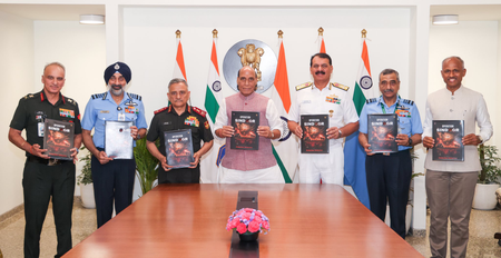 ‘ऑपरेशन सिंदूर’ के दौरान मात्र 4 दिनों में पाकिस्तान को युद्धविराम मांगने पर किया मजबूर – राजनाथ सिंह 
