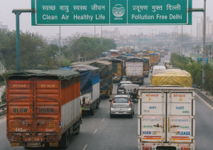 दिल्ली-एनसीआर में पुराने ट्रक और बसें हटाने की योजना को मंजूरी, 2 लाख से अधिक वाहन मालिकों को मिलेगा लाभ