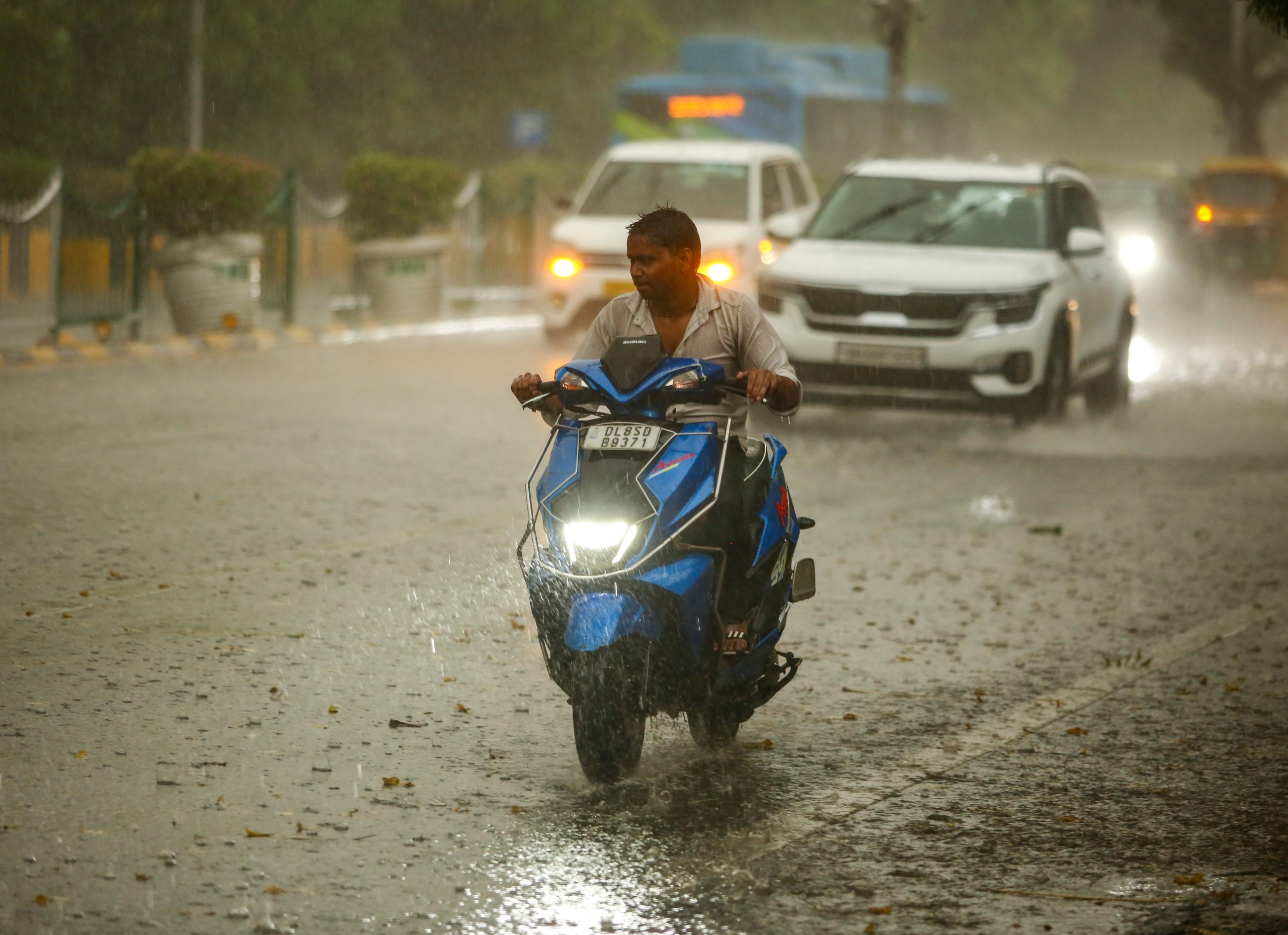 Due to depression in Bay of Bengal, rain will continue in south Bengal including Kolkata for next two days