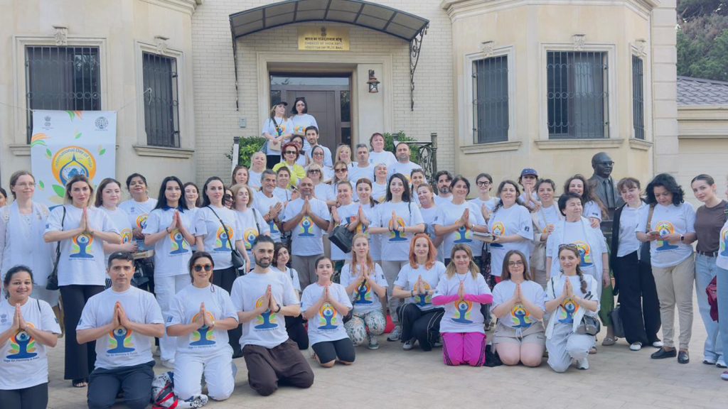 Azerbaijan-Baku-yoga-1