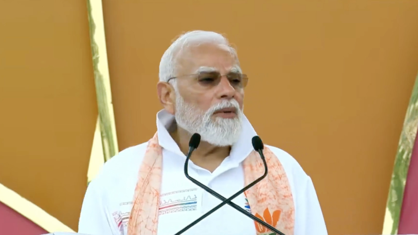 PM Modi leads national celebration of International Day of Yoga in Kolkata