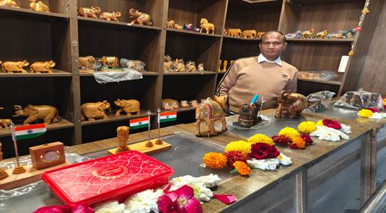पीएम विश्वकर्मा योजना : विभिन्न व्यवसायों से जुड़े 28 दिव्यांग लाभार्थियों को स्टेशनों पर स्टॉल उपलब्ध कराए गए