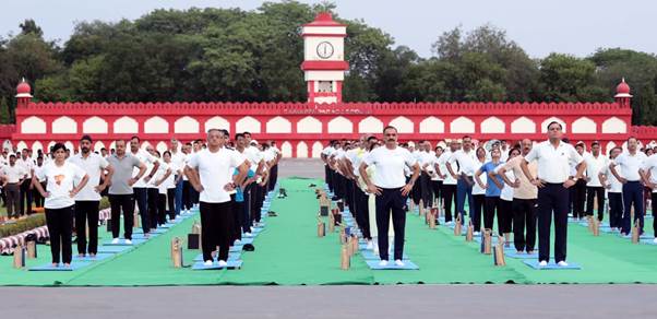 एनसीसी ने 12वां अंतर्राष्ट्रीय योग दिवस मनाया, 8.30 लाख से अधिक कैडेटों की उत्साहपूर्ण भागीदारी