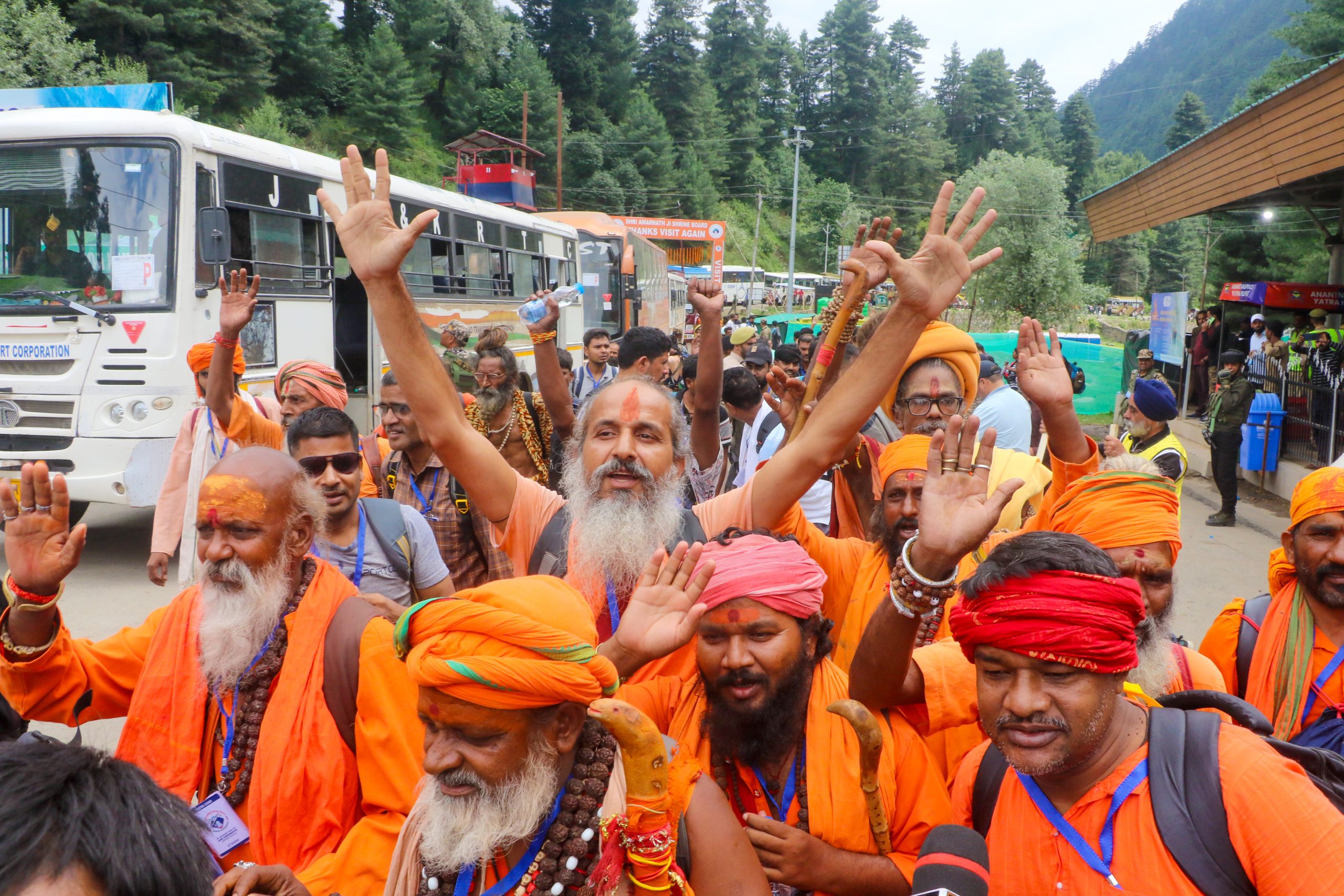 Amarnath Yatra 2026: Over 2.75 lakh devotees visit holy cave shrine in 11 days