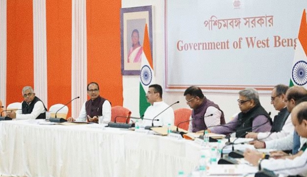 कोलकाता में शिवराज सिंह चौहान की समीक्षा बैठक, पश्चिम बंगाल के विकास के लिए कई बड़े फैसले