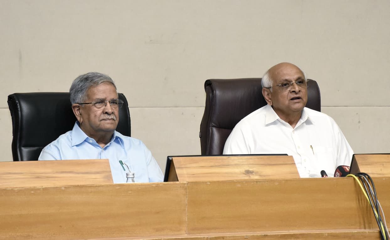 गुजरात सरकार ने कलेक्टर और DDO की वित्तीय शक्तियां बढ़ाईं, सरकारी जमीन आवंटन होगा तेज