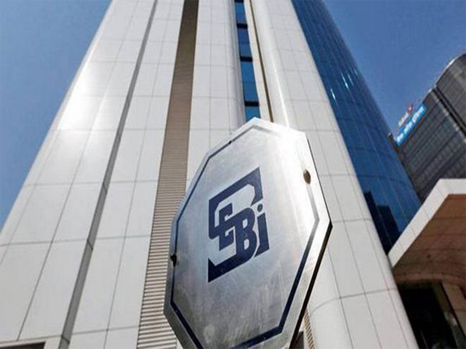 SEBI ने कॉर्पोरेट बॉन्ड मार्केट पर दो नए वीडियो किए लॉन्च, इन्वेस्टर अवेयरनेस कैंपेन को मिला नया जोर