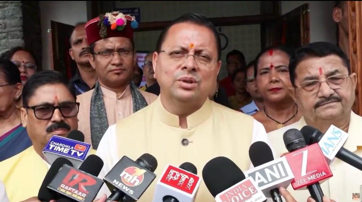 छात्रों को आगे करके राजनीति कर रहा है विपक्ष : सीएम पुष्कर धामी