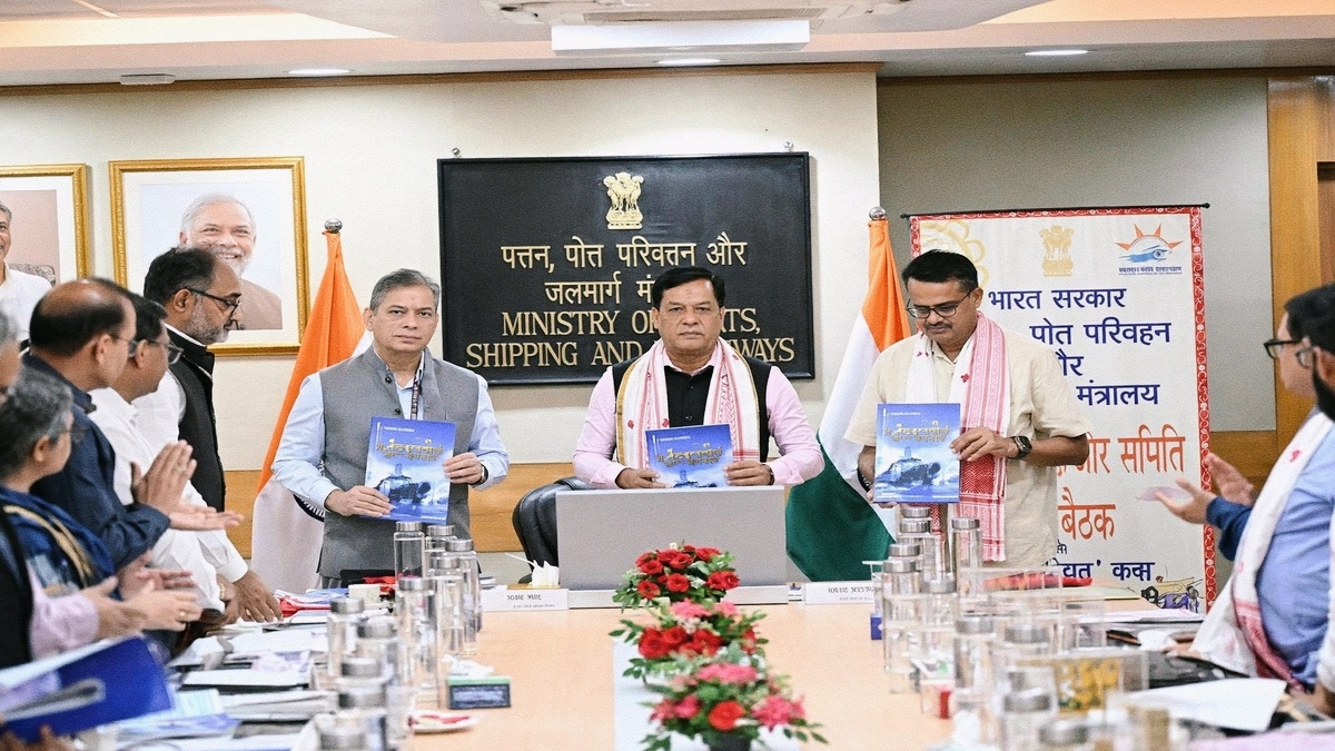 राजभाषा हिंदी सरकार की योजनाओं को जन-जन तक पहुंचाने का सशक्त माध्यम : सर्बानंद सोनोवाल