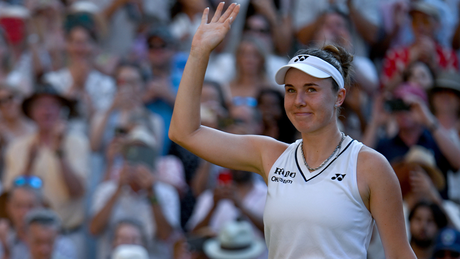 Linda Noskova survives Karolina Muchova fightback in all-Czech final to lift Wimbledon trophy
