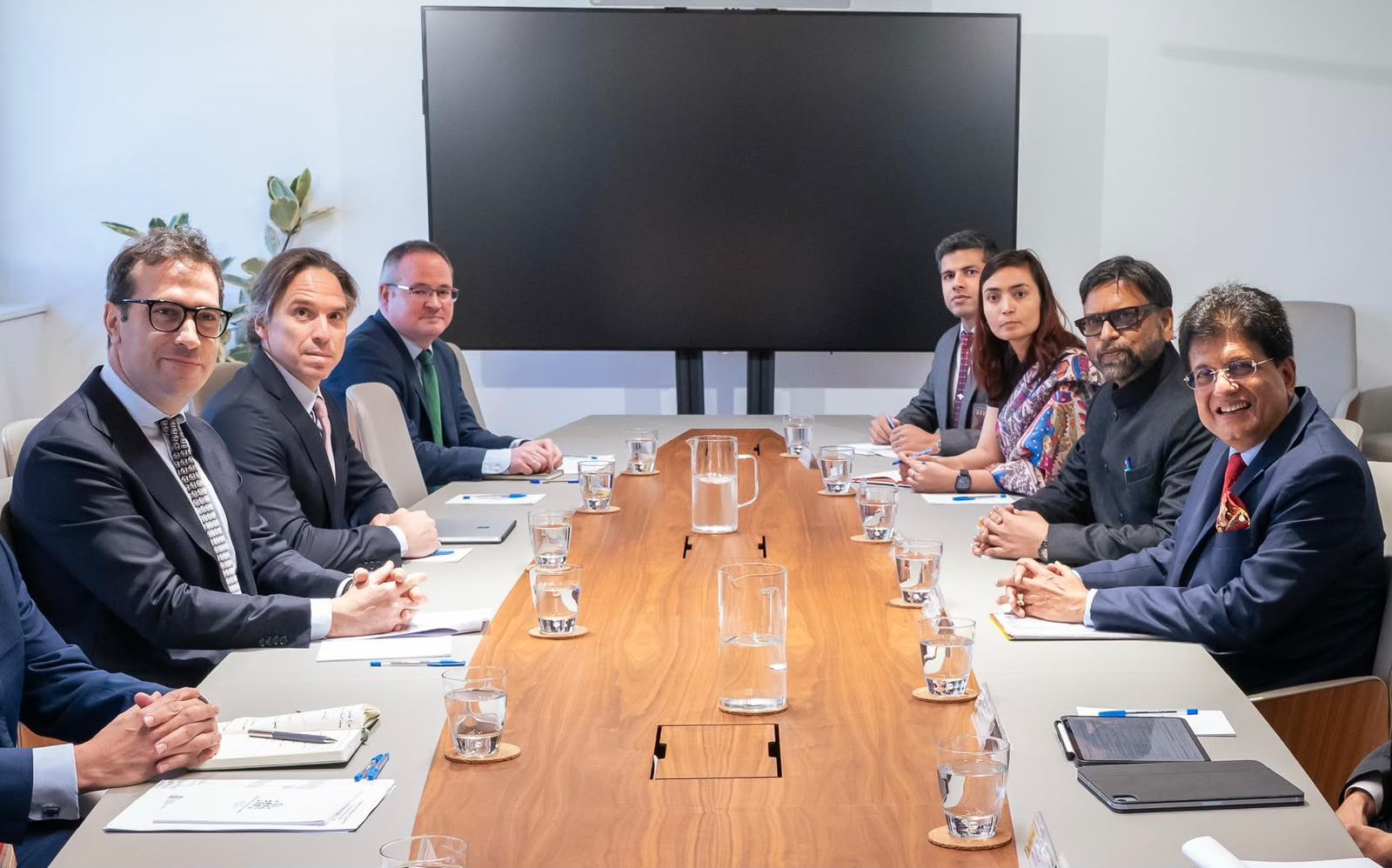 Piyush Goyal Begins Spain Visit to Deepen Economic Partnership