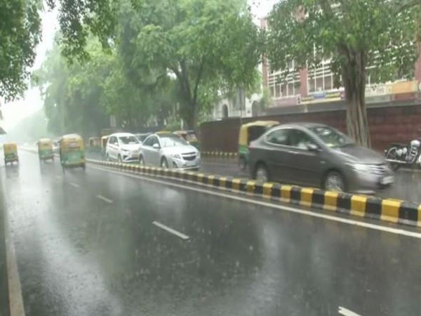 दिल्ली-एनसीआर में भारी बारिश का येलो अलर्ट, 29-30 जुलाई को तेज तूफान की चेतावनी
