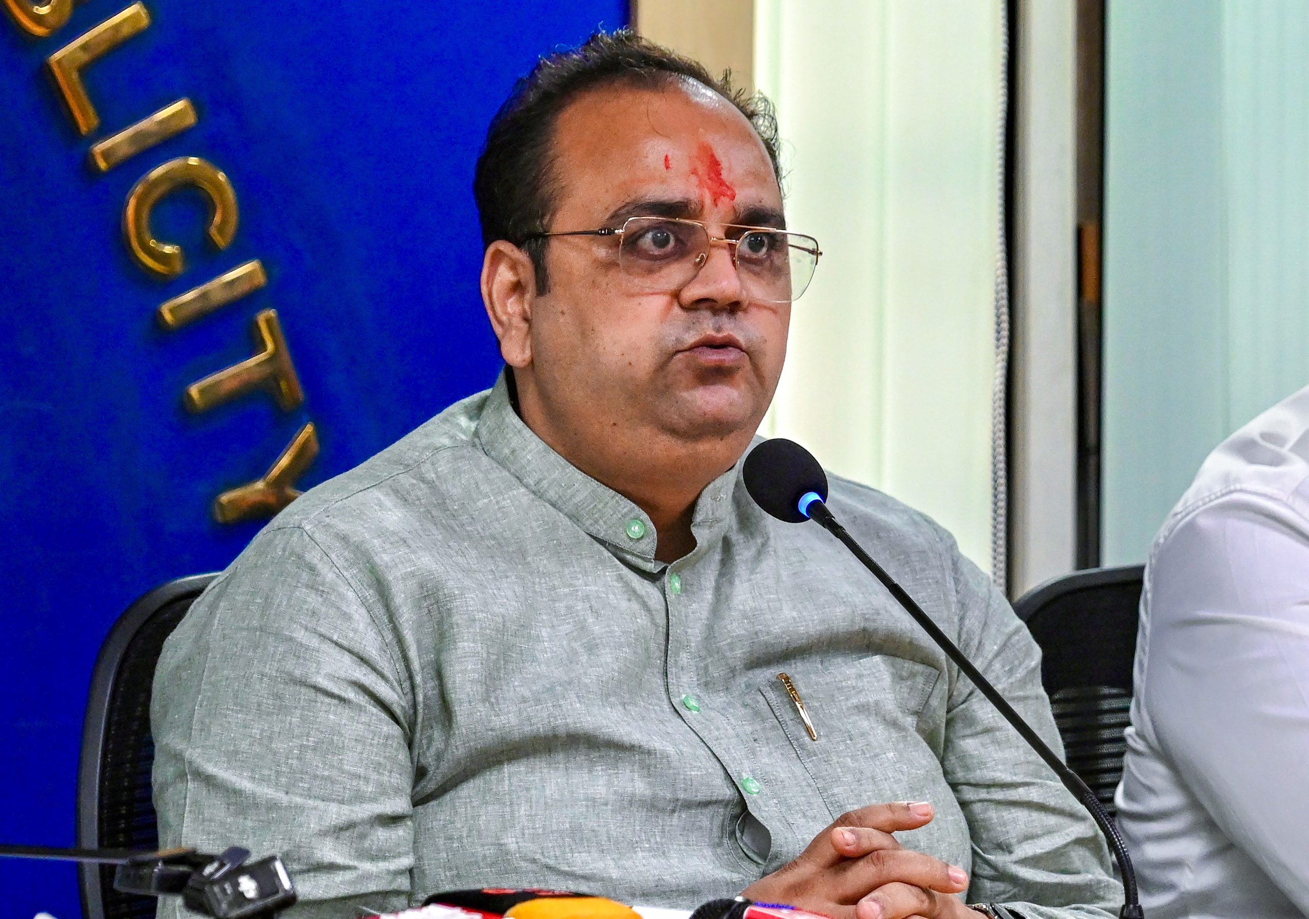 दिल्ली में H1N1 मामलों में बढ़ोतरी के बीच स्वास्थ्य मंत्री ने बुलाई उच्चस्तरीय बैठक