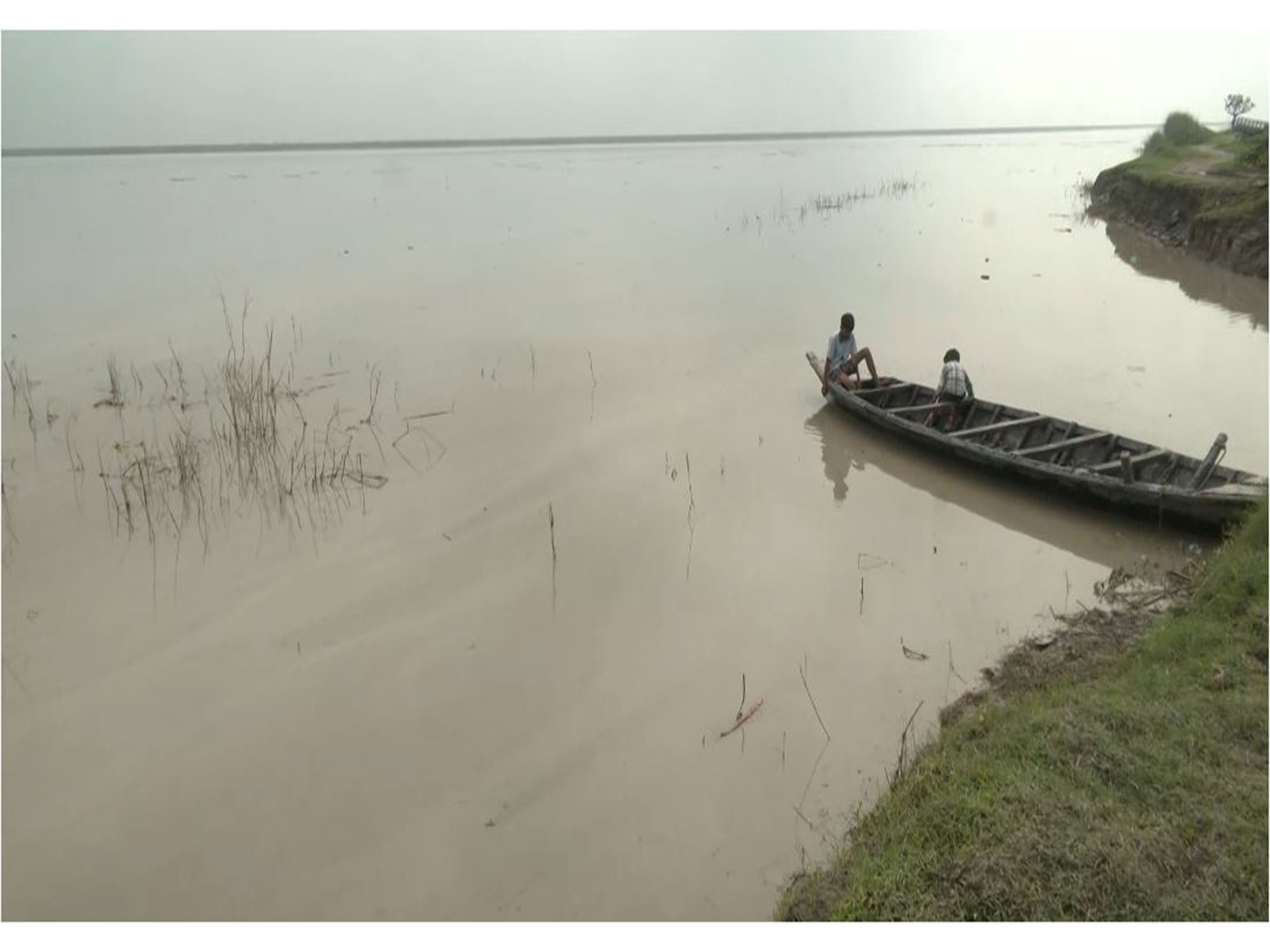 नेपाल में विनाशकारी बाढ़ के बावजूद बिहार में गंडक नदी का जलस्तर सामान्य, प्रशासन अलर्ट पर