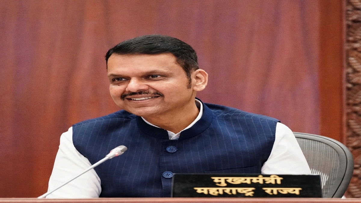 महाराष्ट्र में प्रशासनिक शक्तियों का केंद्रीकरण, सीएम फडणवीस बदल सकेंगे मंत्रियों के फैसले