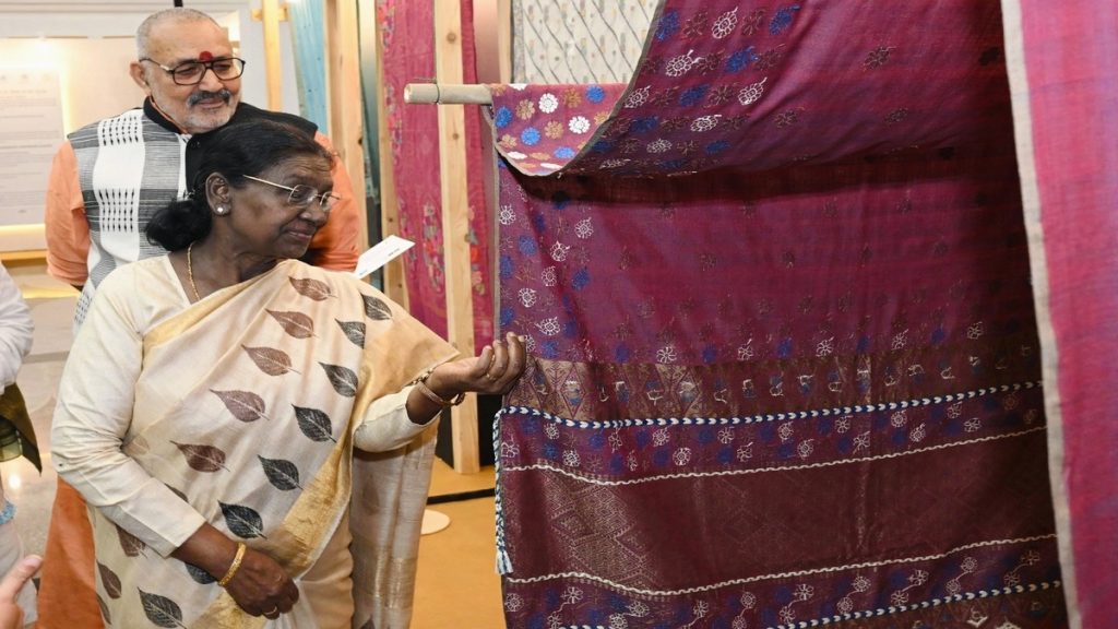 Giriraj Singh - Murmu