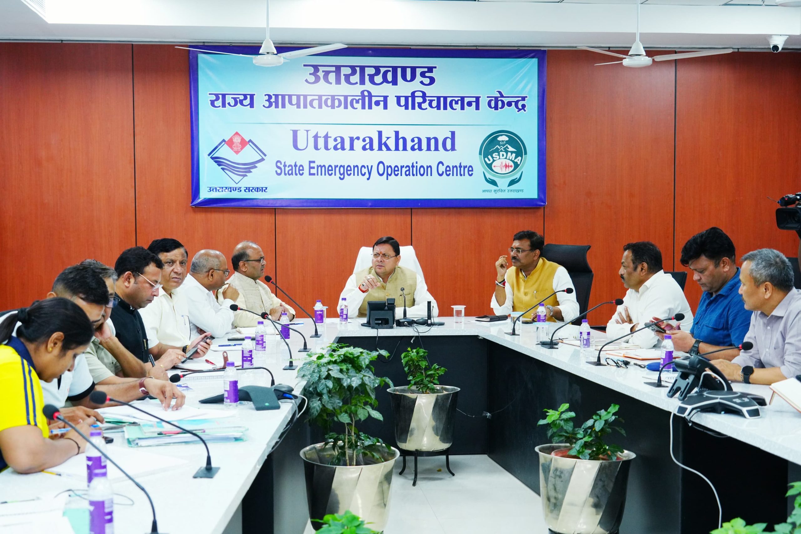 चमोली हादसा:  THDC टनल में फंसे तीन लोगों की तलाश जारी, अब तक 19 लोग निकाले गए बाहर