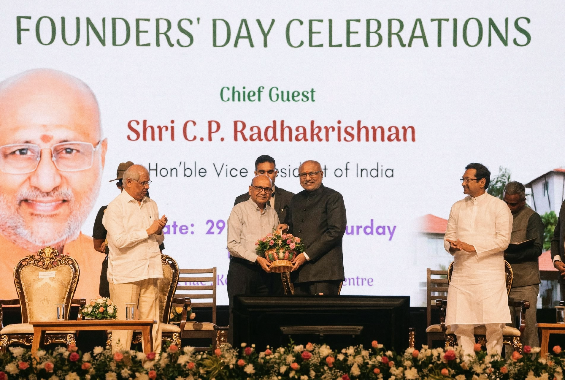 भारत की प्रगति के लिए अनुसंधान, नवाचार और उद्योग-अकादमिक सहयोग जरूरी: उपराष्ट्रपति