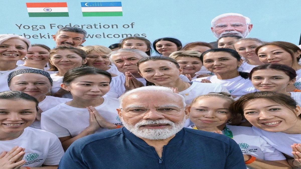 पीएम मोदी ने साझा की ताशकंद दौरे की झलकियां, योग से संस्कृति तक दिखी भारत-उज्बेकिस्तान दोस्ती