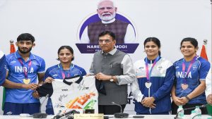 Sports Minister Mandaviya felicitates CWG 2026 medallists, urges athletes to mentor future champions