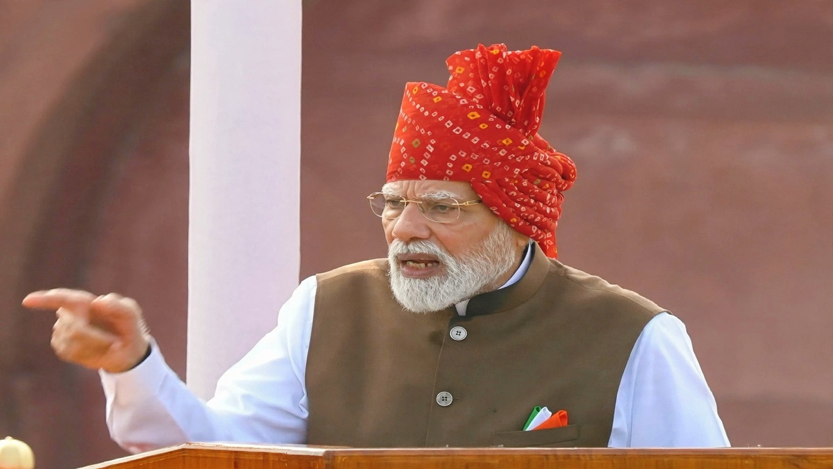 पीएम मोदी ने गिनाईं 12 साल की उपलब्धियां, बोले- संकट के बीच भी मजबूती से आगे बढ़ा भारत