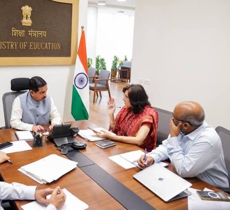 परीक्षा व्यवस्था में सुधार के लिए शिक्षा मंत्रालय का बड़ा कदम, एनटीए ने 50 से अधिक कर्मचारियों को हटाया