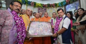 BJP chief Nitin Nabin offers prayers at Delhi ISKCON temple on Janmashtami