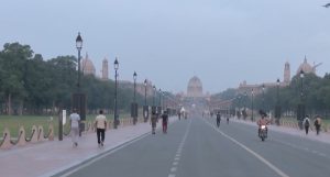 Weather update: बादलों और ठंडी हवाओं से एनसीआर में अगले तीन दिन सुहावने मौसम का अनुमान
