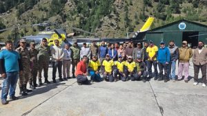 कालिंदी पास समेत 5 उच्च हिमालयी क्षेत्रों से 67 लोगों को सुरक्षित निकाला गया