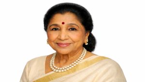 Asha Forever: दिवंगत गायिका की 93वीं जयंती पर ए आर रहमान द्वारा तैयार गीत जारी