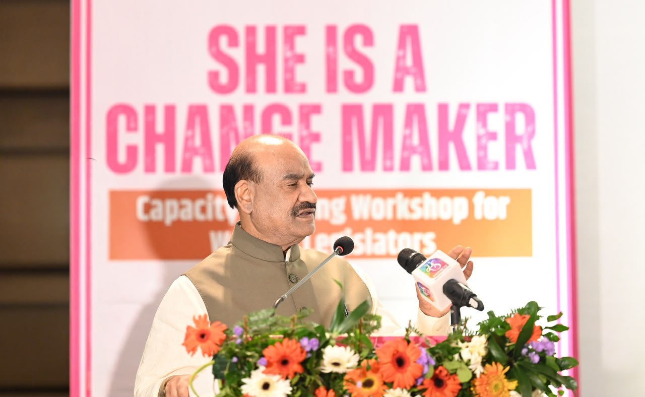महिलाओं के आर्थिक और सामाजिक सशक्तिकरण के बिना भारत एक विकसित राष्ट्र के रूप में आगे नहीं बढ़ सकता: लोकसभा अध्यक्ष