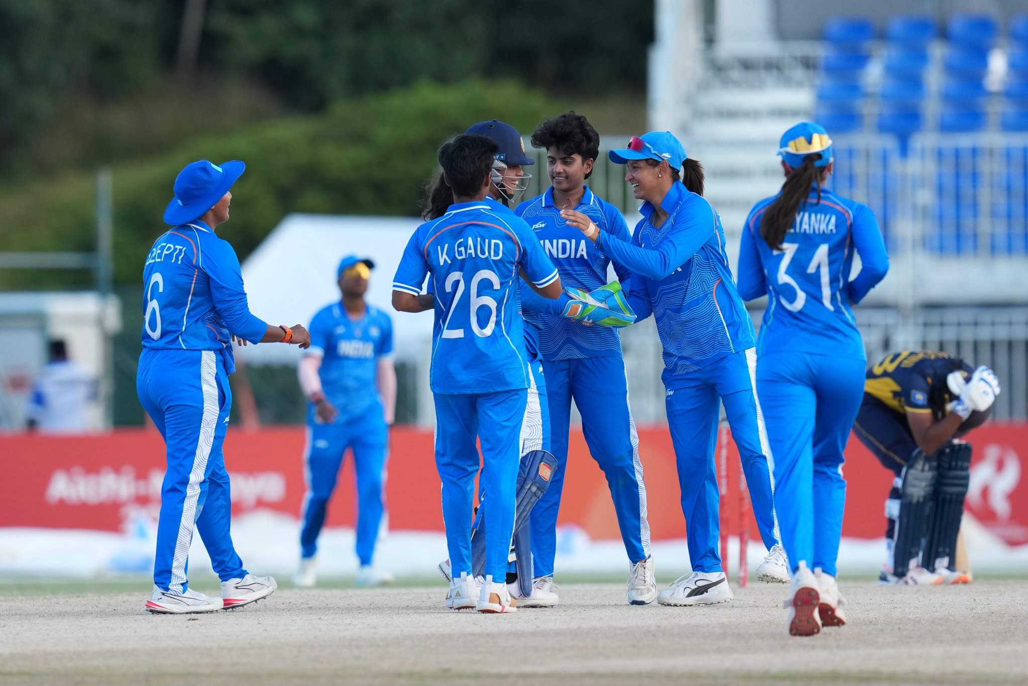 Asian Games: भारतीय महिला टीम ने श्रीलंका को 147 रन से हराकर लगातार दूसरी बार जीता स्वर्ण पदक