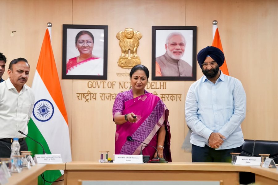 मुख्यमंत्री रेखा गुप्ता ने ऑनलाइन लाइसेंस, एनओसी के लिए ‘दिल्ली उद्योग मित्र’ पोर्टल शुरू किया
