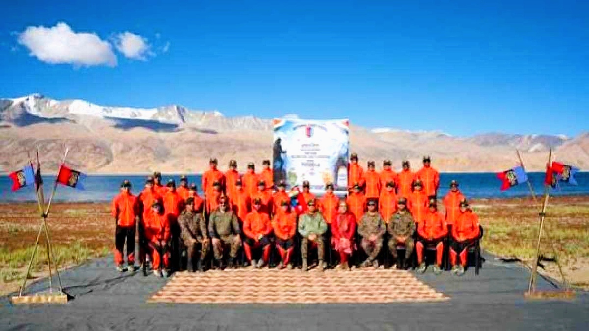 एनसीसी महिला कैडेटों ने पूरा किया ‘अपराजिता-परांग ला 2026’ अभियान, 30 दिनों में तय किए 250 किमी