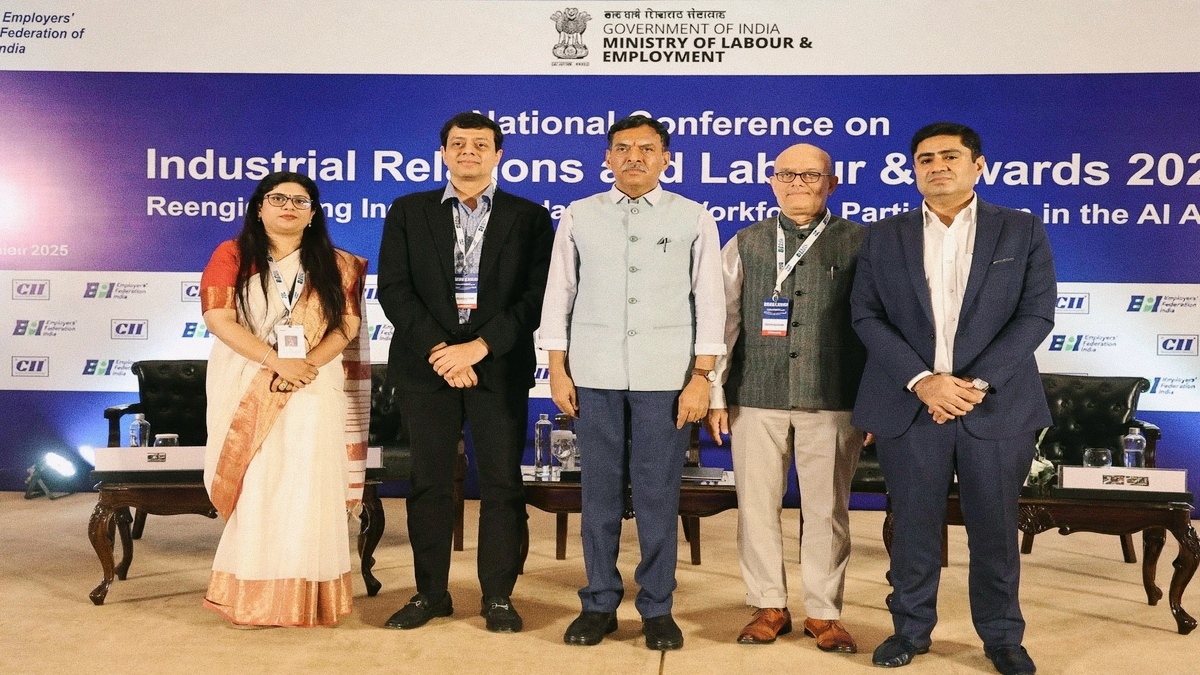 एआई के दौर में बदलेंगे औद्योगिक संबंध, मांडविया ने उद्योग और श्रमिकों को साझेदार बनने का किया आह्वान
