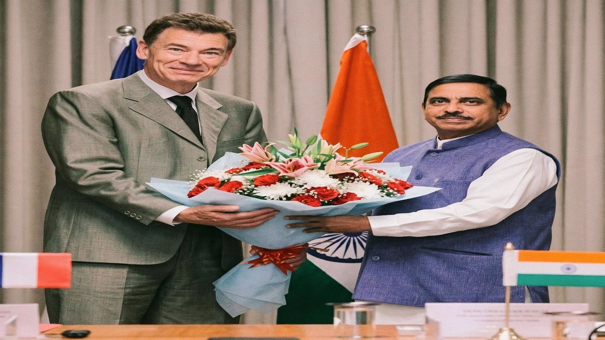 भारत-फ्रांस शिक्षा और अनुसंधान सहयोग को मजबूत करने पर द्विपक्षीय बैठक
