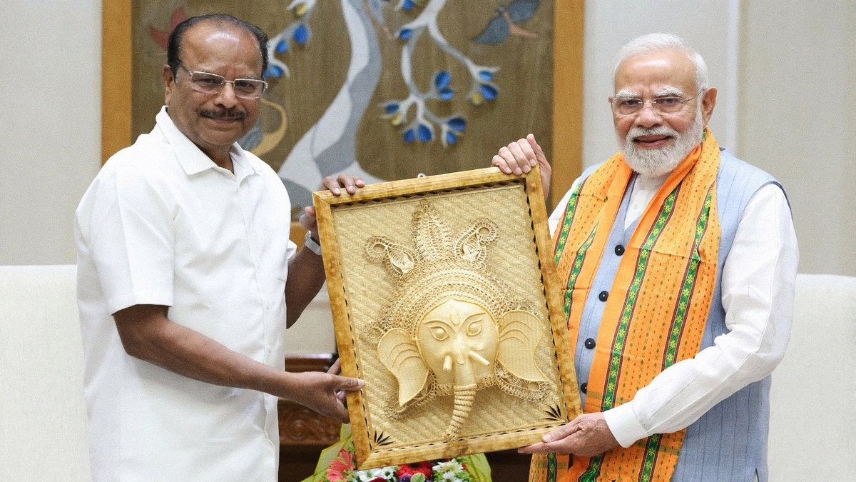त्रिपुरा के राज्यपाल और दिल्ली की मुख्यमंत्री ने प्रधानमंत्री मोदी से की मुलाकात