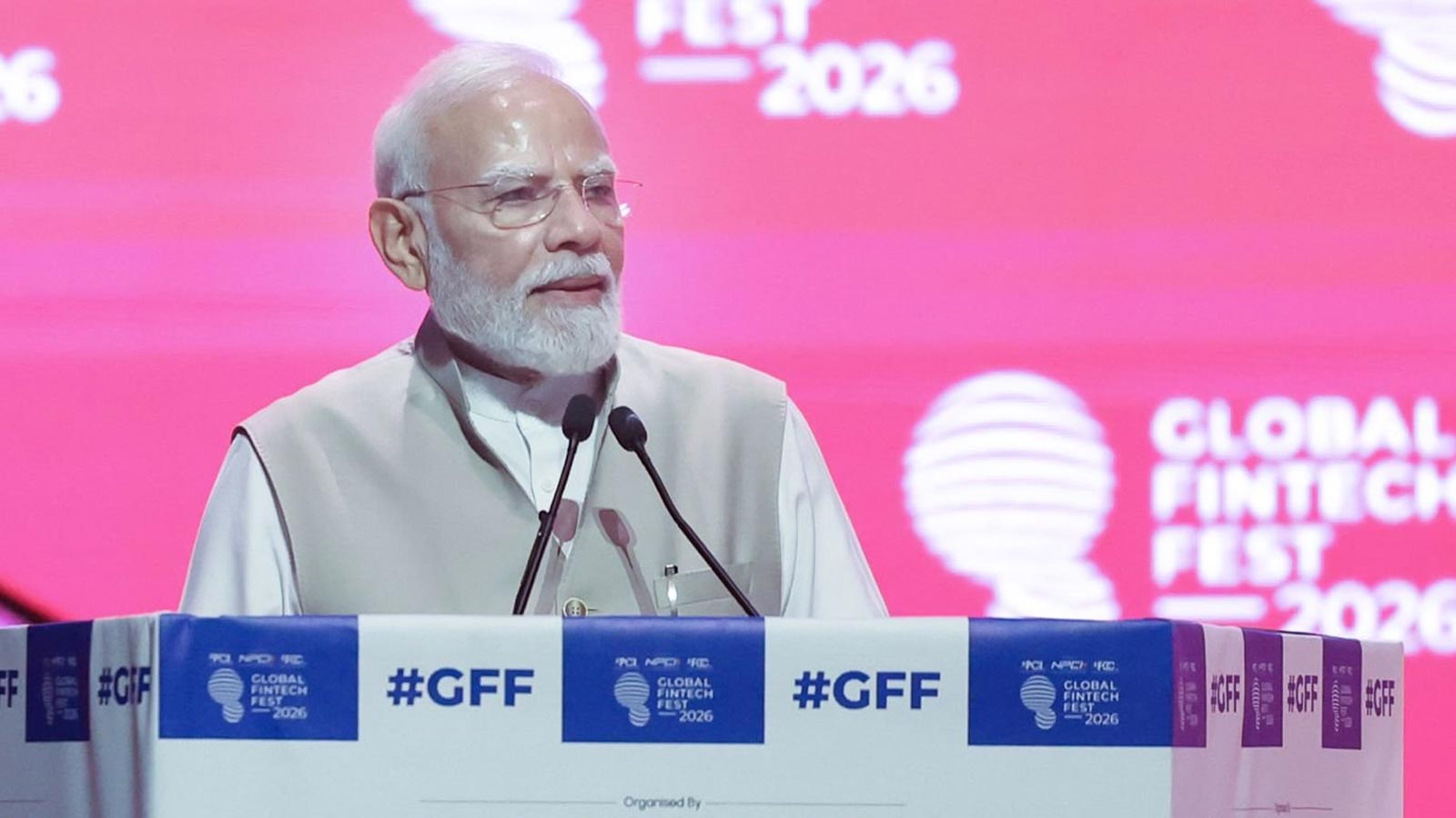 डिजिटल से लॉजिस्टिक्स तक भारत में बड़ा बदलाव, प्रधानमंत्री मोदी ने साझा की विकास की झलकियां