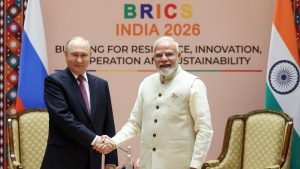 पीएम मोदी ने पुतिन से की मुलाकात, भारत-रूस द्विपक्षीय संबंधों की समीक्षा