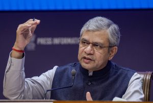 कैबिनेट का बड़ा फैसला, EPFO के वेतन की अधिकतम सीमा को 15,000 रुपए से बढ़ाकर 25,000 रुपए प्रति माह करने की मंजूरी