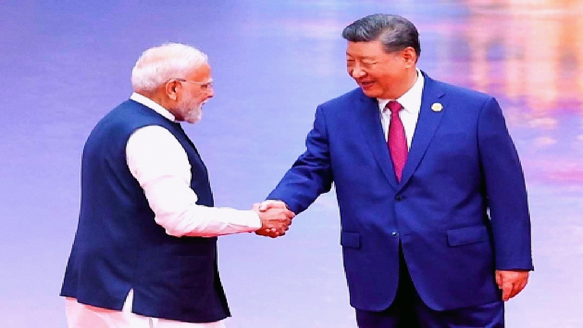 ब्रिक्स से इतर पीएम मोदी और शी जिनपिंग की उच्चस्तरीय वार्ता, द्विपक्षीय सहयोग पर जोर