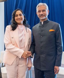भारत दौरे पर कनाडा की विदेश मंत्री अनीता आनंद, जानें क्यों है अहम