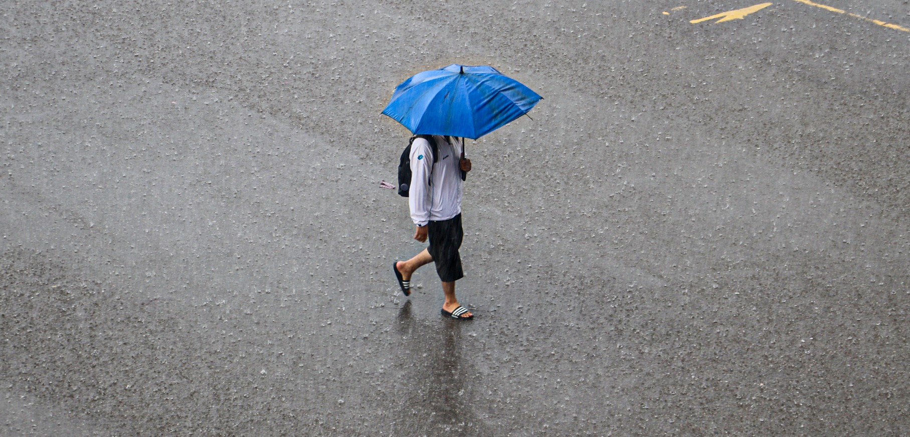 Heavy rains batter Puducherry ; schools shut, low-lying areas inundated