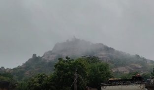 चक्रवात ‘अर्नब’ का असर : राजस्थान के 28 जिलों में बारिश, येलो और ऑरेंज अलर्ट जारी
