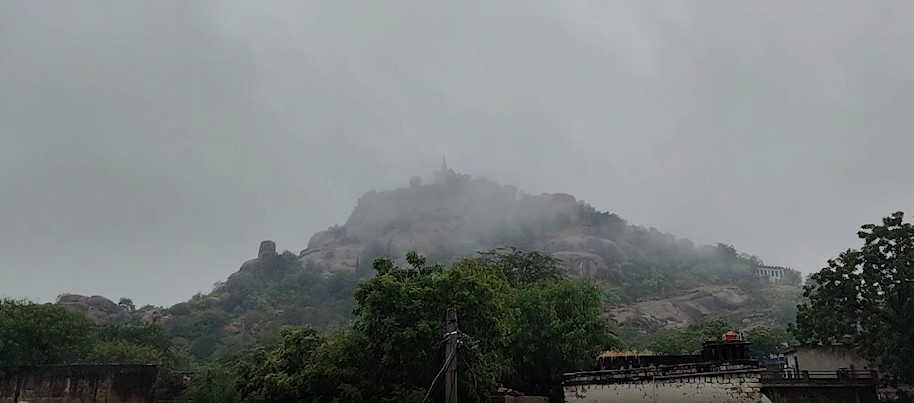 चक्रवात ‘अर्नब’ का असर : राजस्थान के 28 जिलों में बारिश, येलो और ऑरेंज अलर्ट जारी