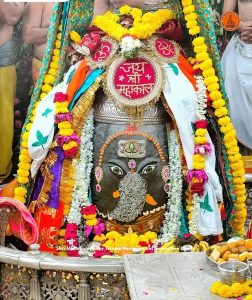 भस्म आरती में गणेश स्वरूप में सजे उज्जैन में बाबा महाकाल, भांग-चंदन और सिंदूर से हुआ श्रृंगार