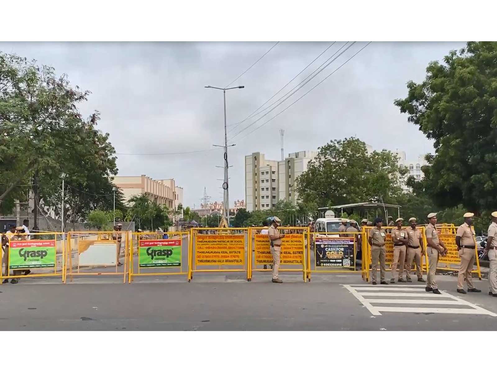 तमिलनाडु के धारापुरम और पुडुचेरी के थट्टानचावडी उपचुनाव: वोटों की गिनती जारी, नतीजों का इंतजार