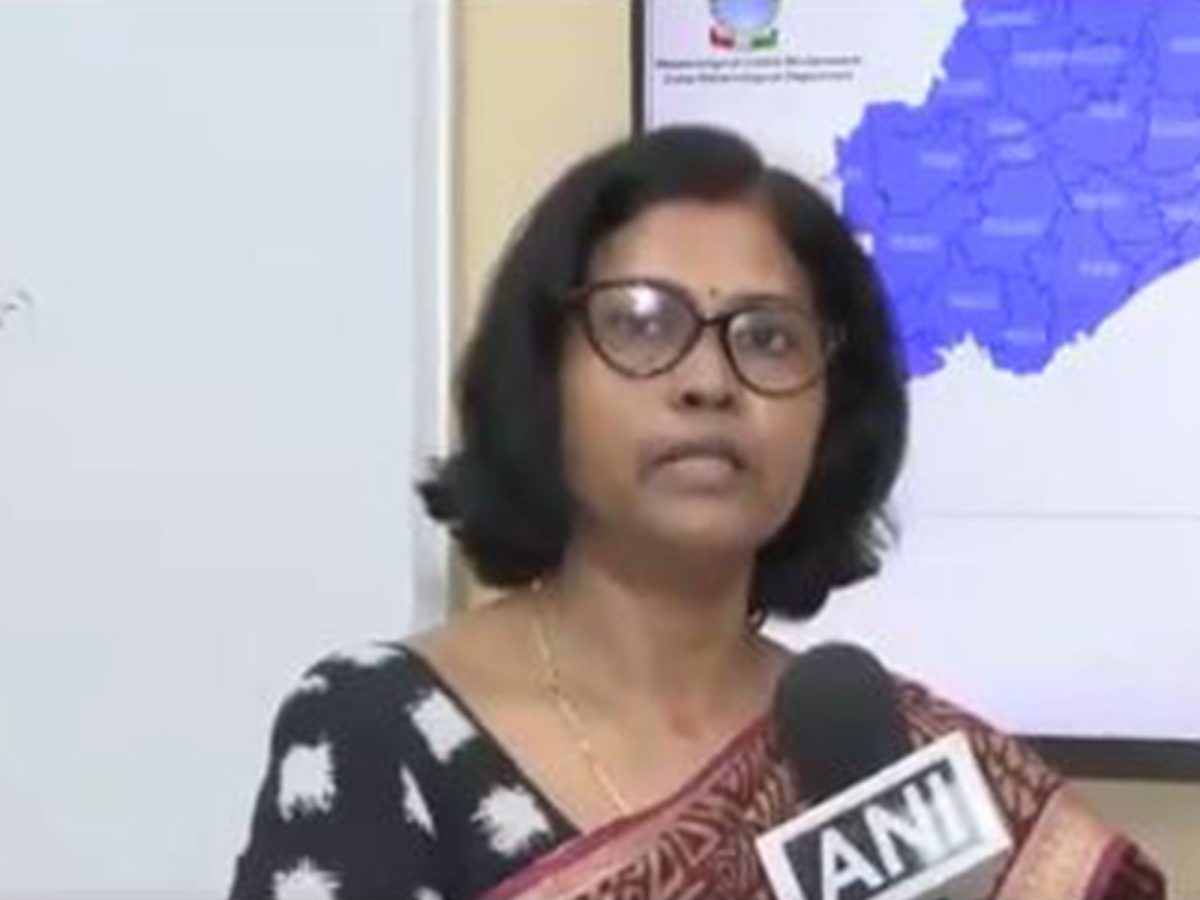 चक्रवात ‘अर्नब’ आंध्र तट से टकराने को तैयार, IMD ने ‘बेहद गंभीर’ श्रेणी की चेतावनी की जारी 